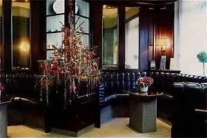 Lloyed Hotel 3*