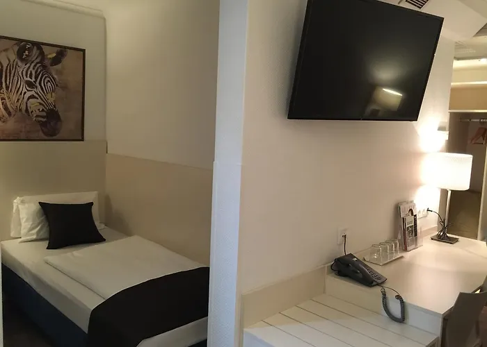 Hotel Lloyed Fráncfort del Meno