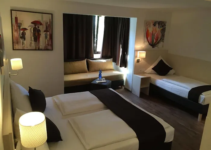 Hotel Lloyed